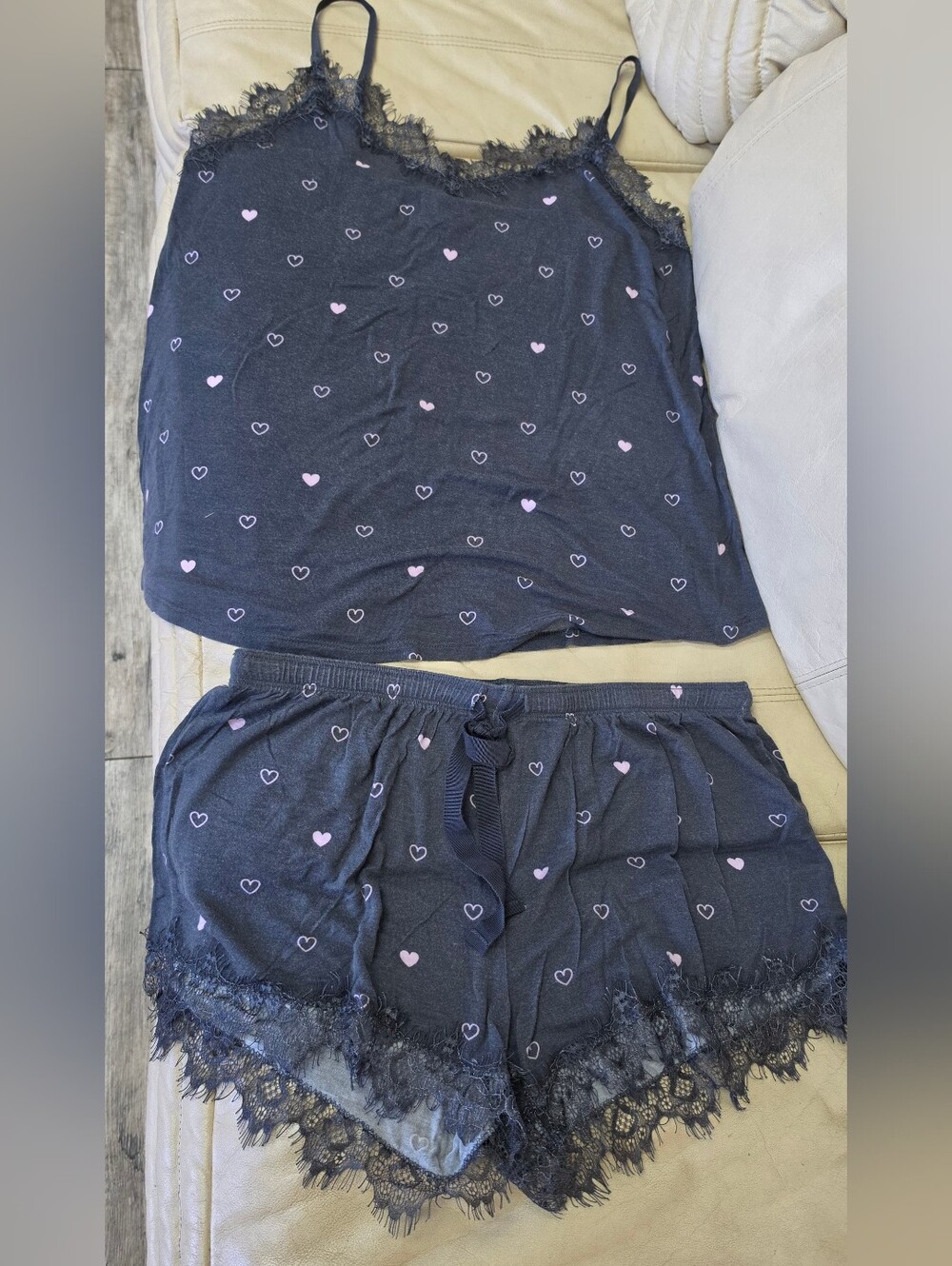 Women’s Lace Trim Heart Print Cami & Short Sleep Set-Charcoal Gray